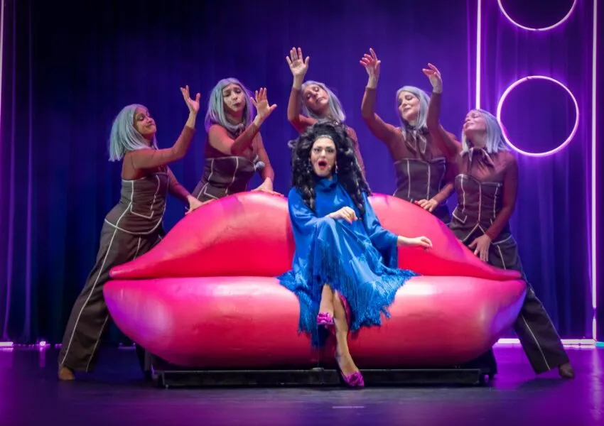 Noticias de Cantabria | El Cántabro | La compañía cántabra Adrián Alonso Producciones lleva a Madrid su premiado ‘Bárbara, el musical’