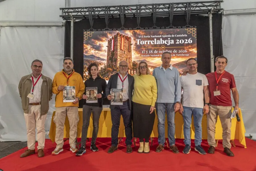 Noticias de Cantabria | El Cántabro | Torrelabeja cierra su XVI edición poniendo en valor la calidad de las mieles de Cantabria y el futuro de la apicultura