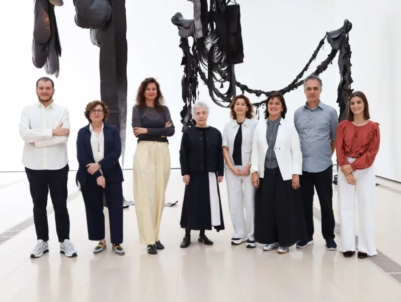 Noticias de Cantabria | El Cántabro | Cabello, tierra y bronce: Santander acoge la primera exposición en España de Solange Pessoa
