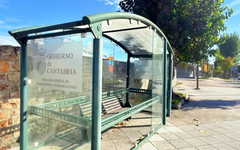 Noticias de Cantabria | El Cántabro | El Ayuntamiento de Reinosa solicita al Gobierno de Cantabria la reparación de tres marquesinas de autobús con cristales rotos y otros desperfectos