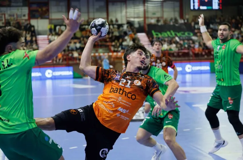  El Bathco vuelve a ganar a base de goles