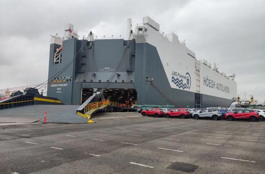 Noticias de Cantabria | El Cántabro | El Starlight estrena escala en el puerto de Santander
