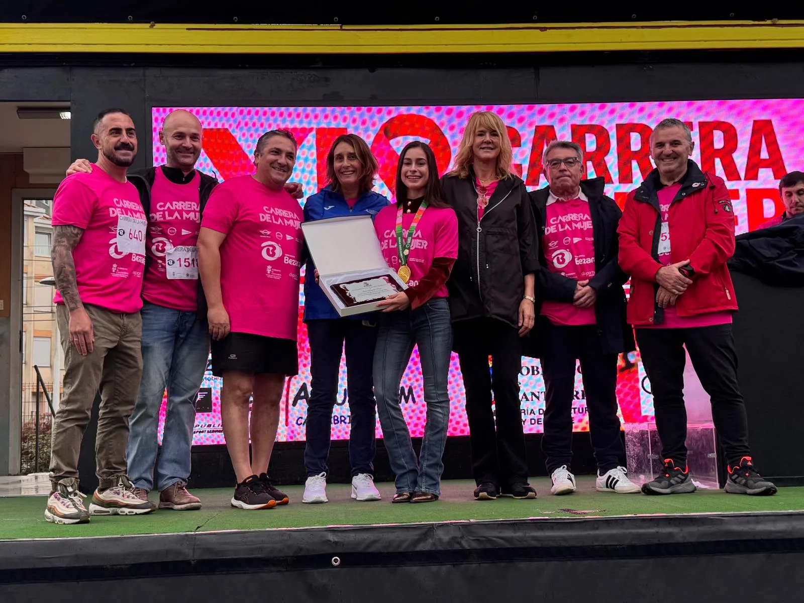 Noticias de Cantabria | El Cántabro | Más de 700 participantes en la XIX Carrera de la Mujer de Santa Cruz de Bezana