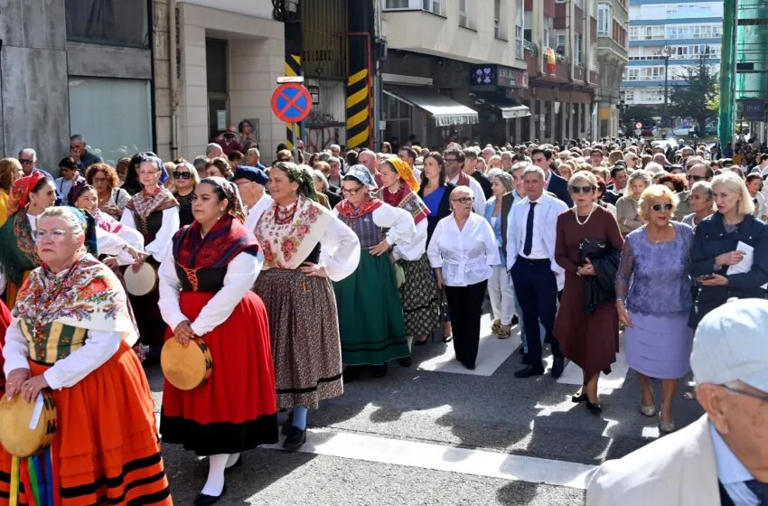 Noticias de Cantabria | El Cántabro | La alcaldesa participa junto a los vecinos de Perines en la fiesta de la Virgen del Pilar