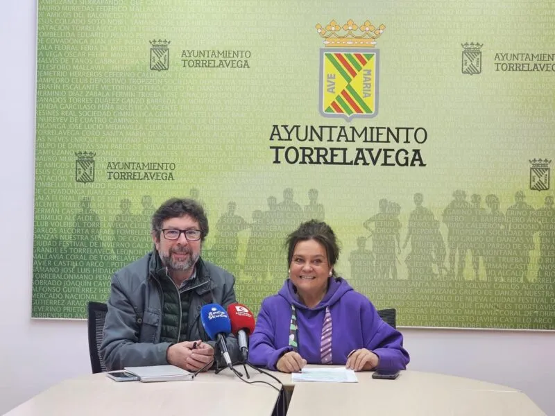 Noticias de Cantabria | El Cántabro | Ángel Izquierdo repasa casi seis décadas de trayectoria artística en el Aula Poética ‘José Luis Hidalgo’