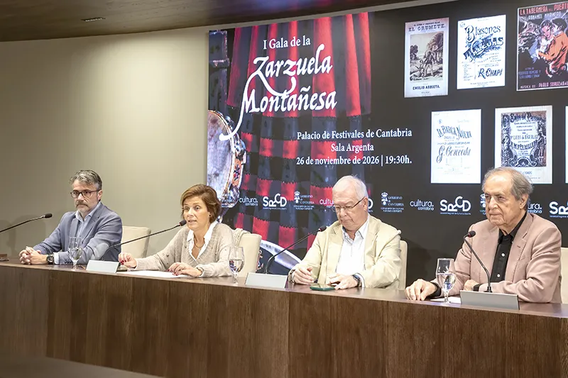 De izquierda a derecha, Vicent pelechano, María Fernández- Rosillo, José Antonio Prieto y José Luis Ocejo. (Foto: Emma Portillo)